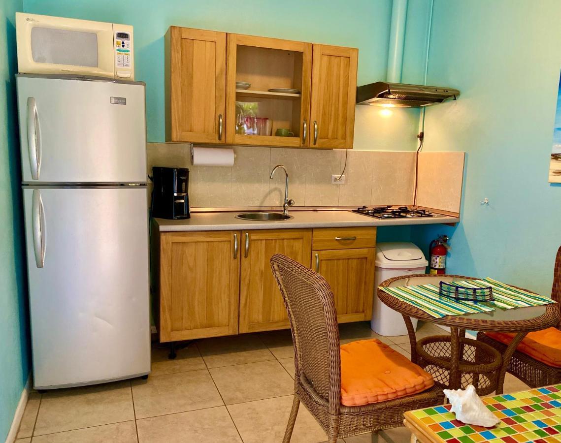 Little Paradise Aruba Vacation Apartments شاطئ بالم المظهر الخارجي الصورة