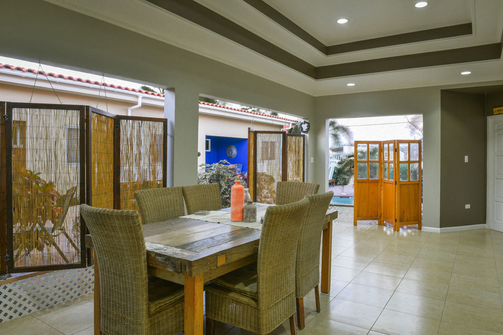 Little Paradise Aruba Vacation Apartments شاطئ بالم المظهر الخارجي الصورة