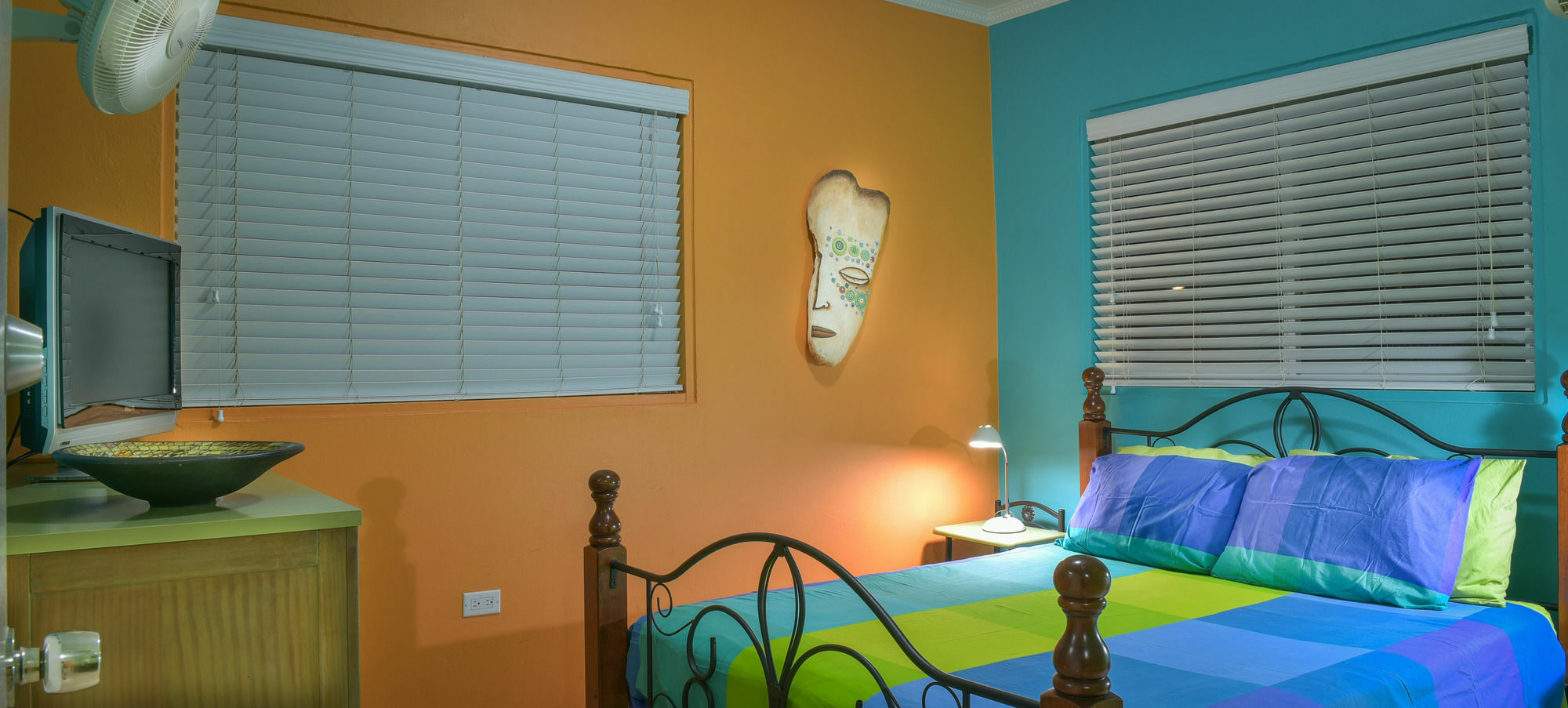 Little Paradise Aruba Vacation Apartments شاطئ بالم المظهر الخارجي الصورة